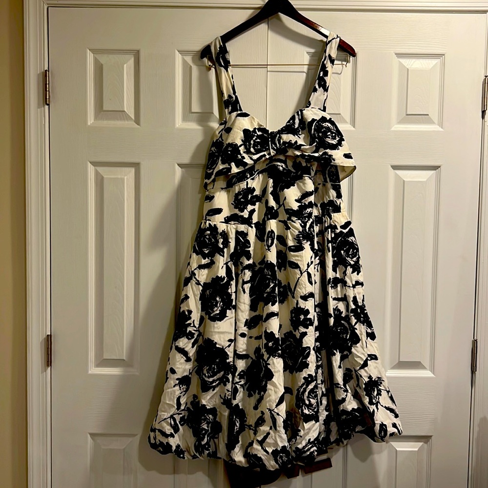 Adorable floral print dress